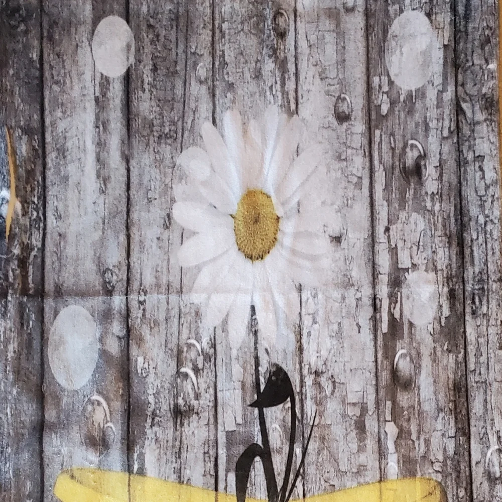 Set Of 2 Yellow Bathtub and Daisy Terry Cloth Towels NWOT